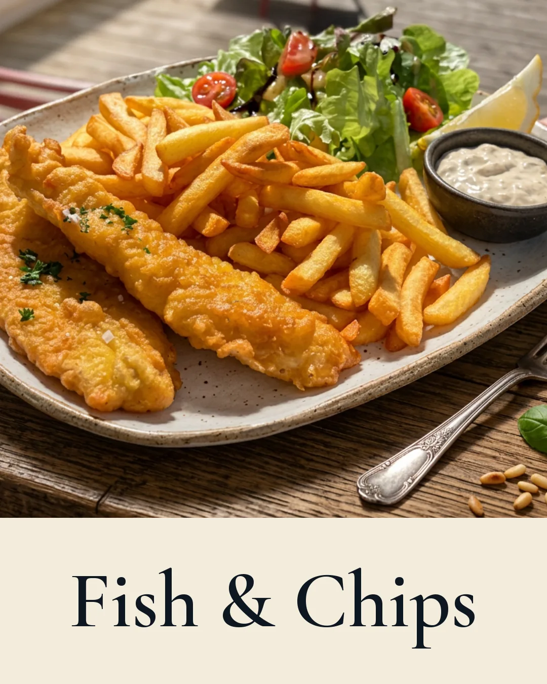Fish & Chips maison — filet de poisson en panure, frites et salade